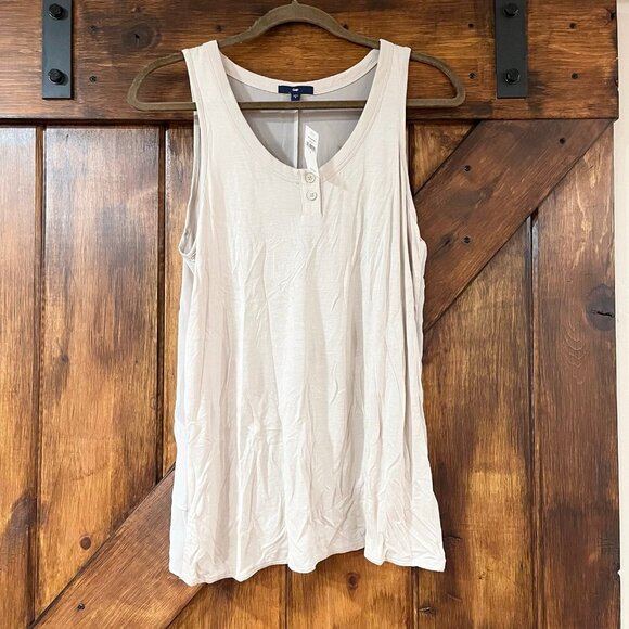 New Gap flowy layered ruffle back tank - Picture 1 of 8